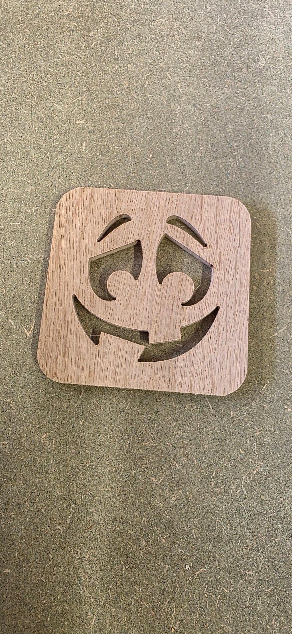 Halloween Coasters Set of 4 – Oak Colour Wooden Effect | 100mm Reusable Drink Coasters | Spooky Table Décor, Autumn Home Accessories